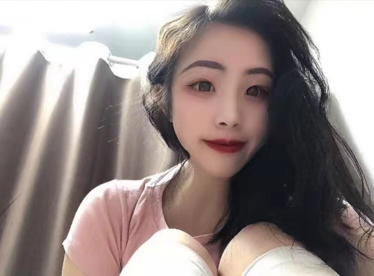 武昌风骚小妹儿 第1张