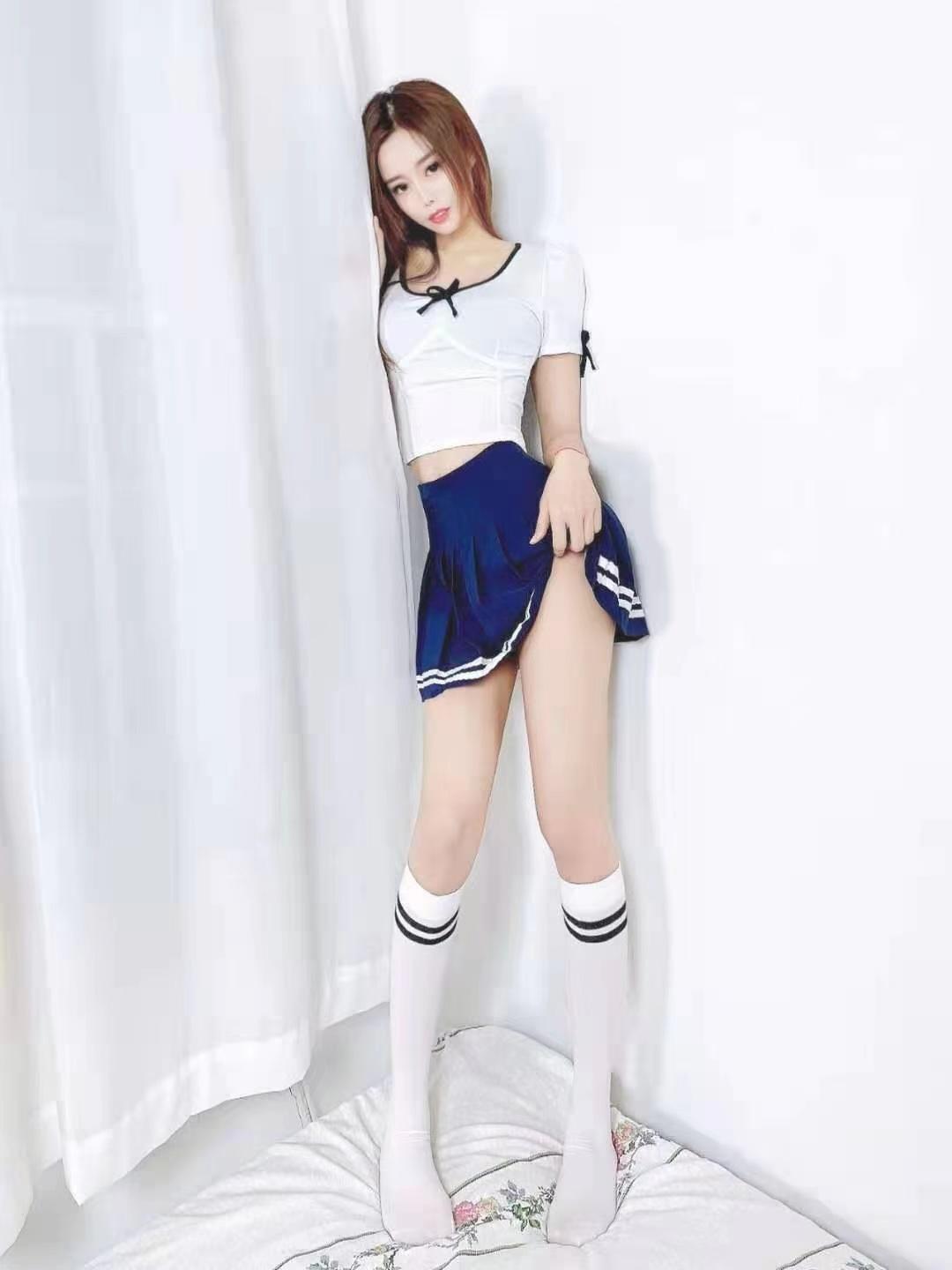 汉阳高颜值小姐姐身材好颜值高 第2张
