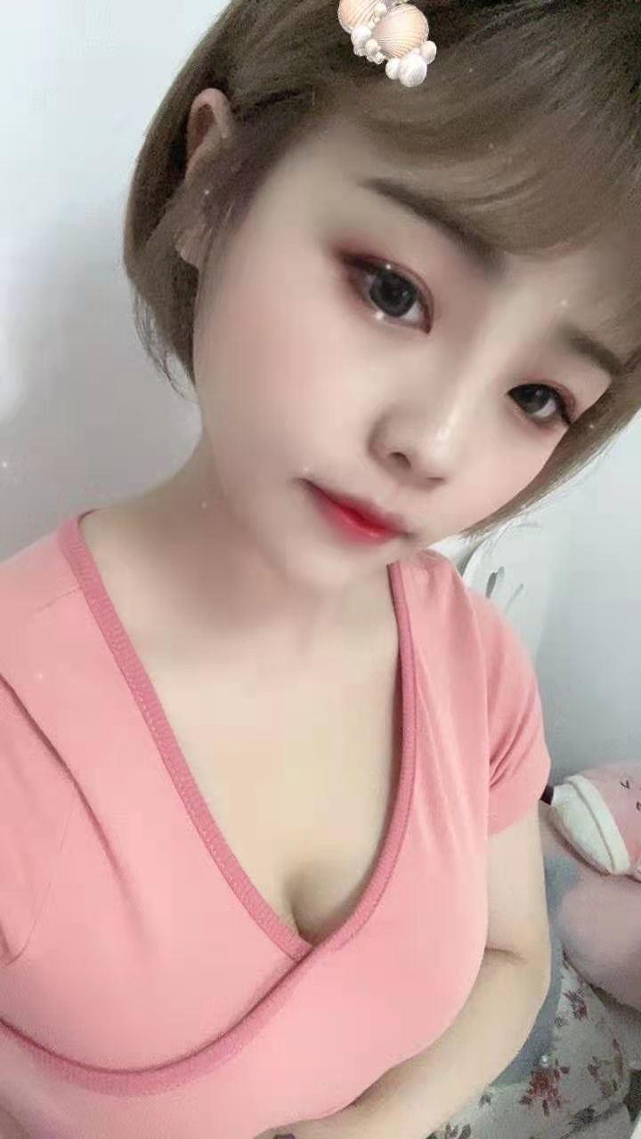 极品童颜巨乳妹儿20出头 第5张