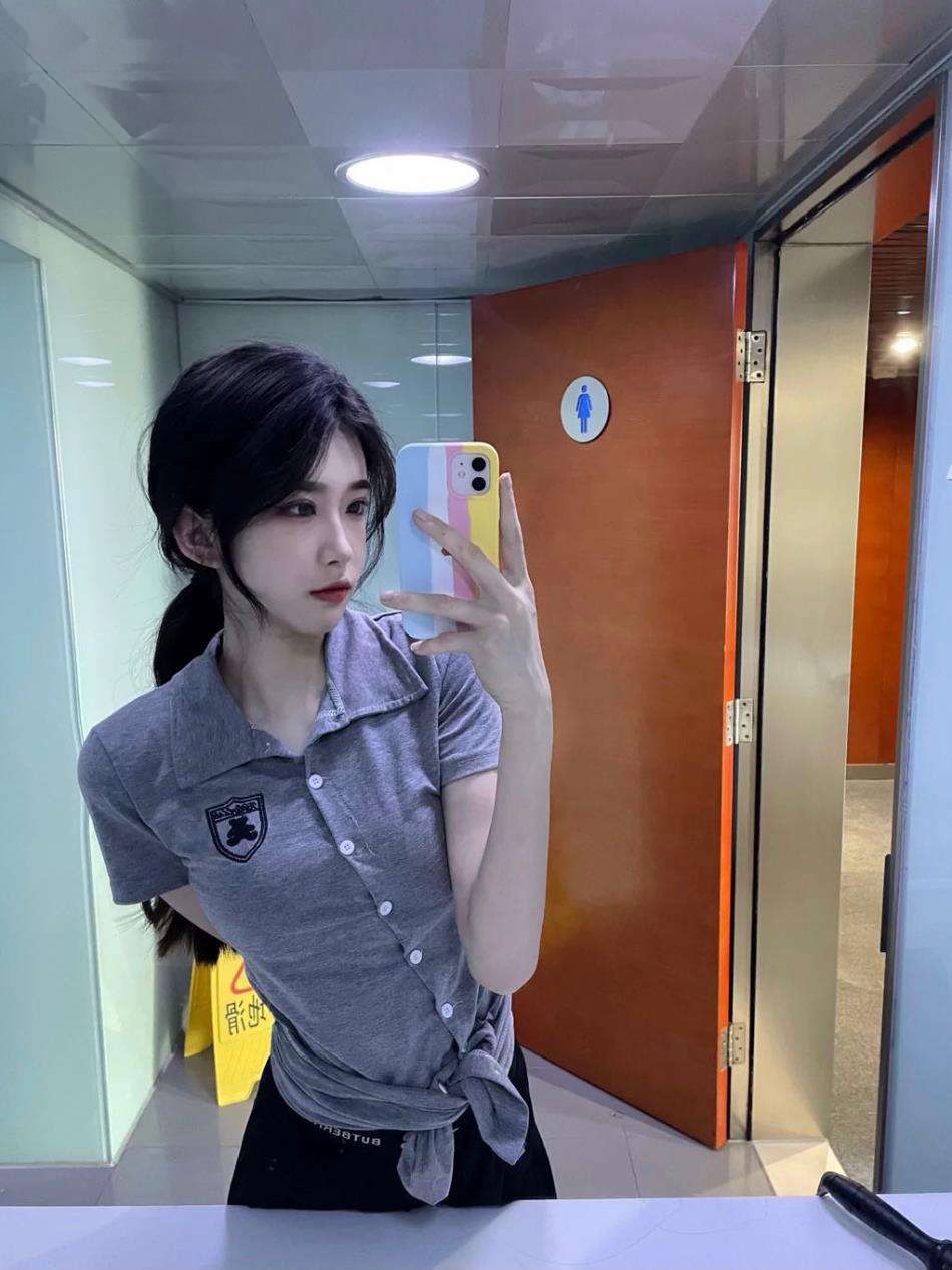 小清新模样的小姐姐 第1张