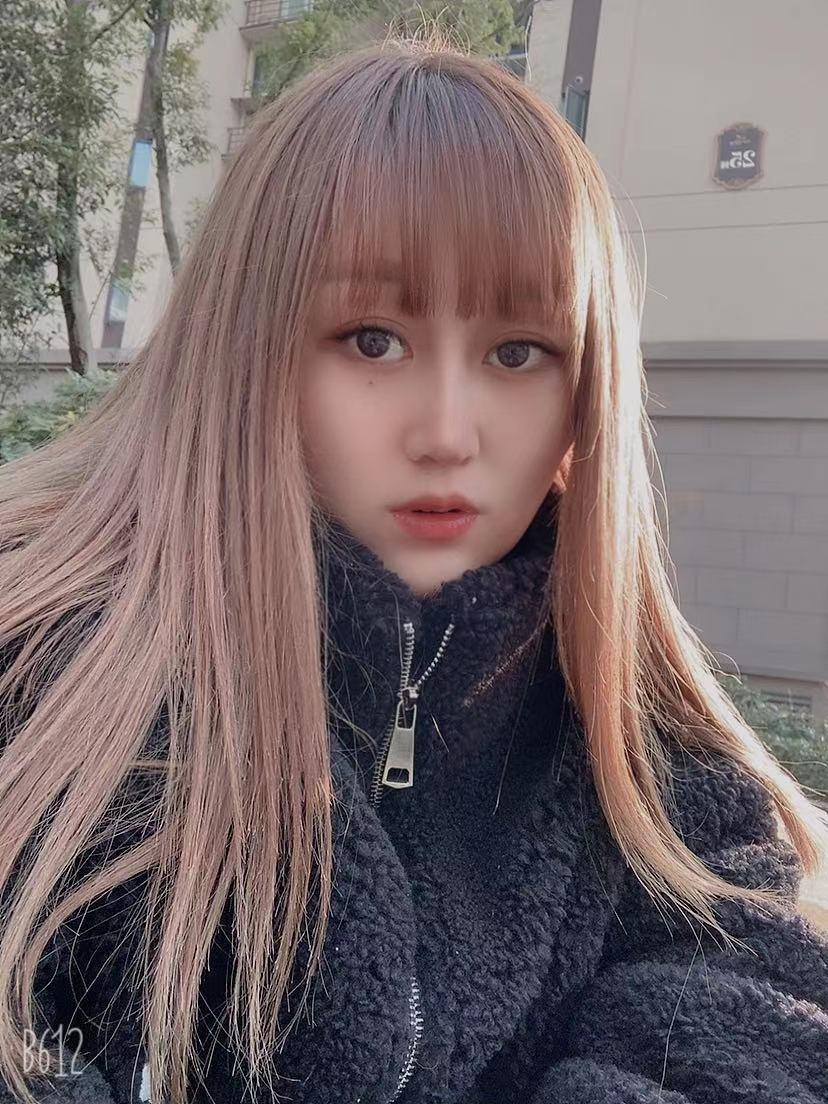 跟青春女孩的舌吻,浪漫又刺激!有长腿有大波大屁股!... 第2张