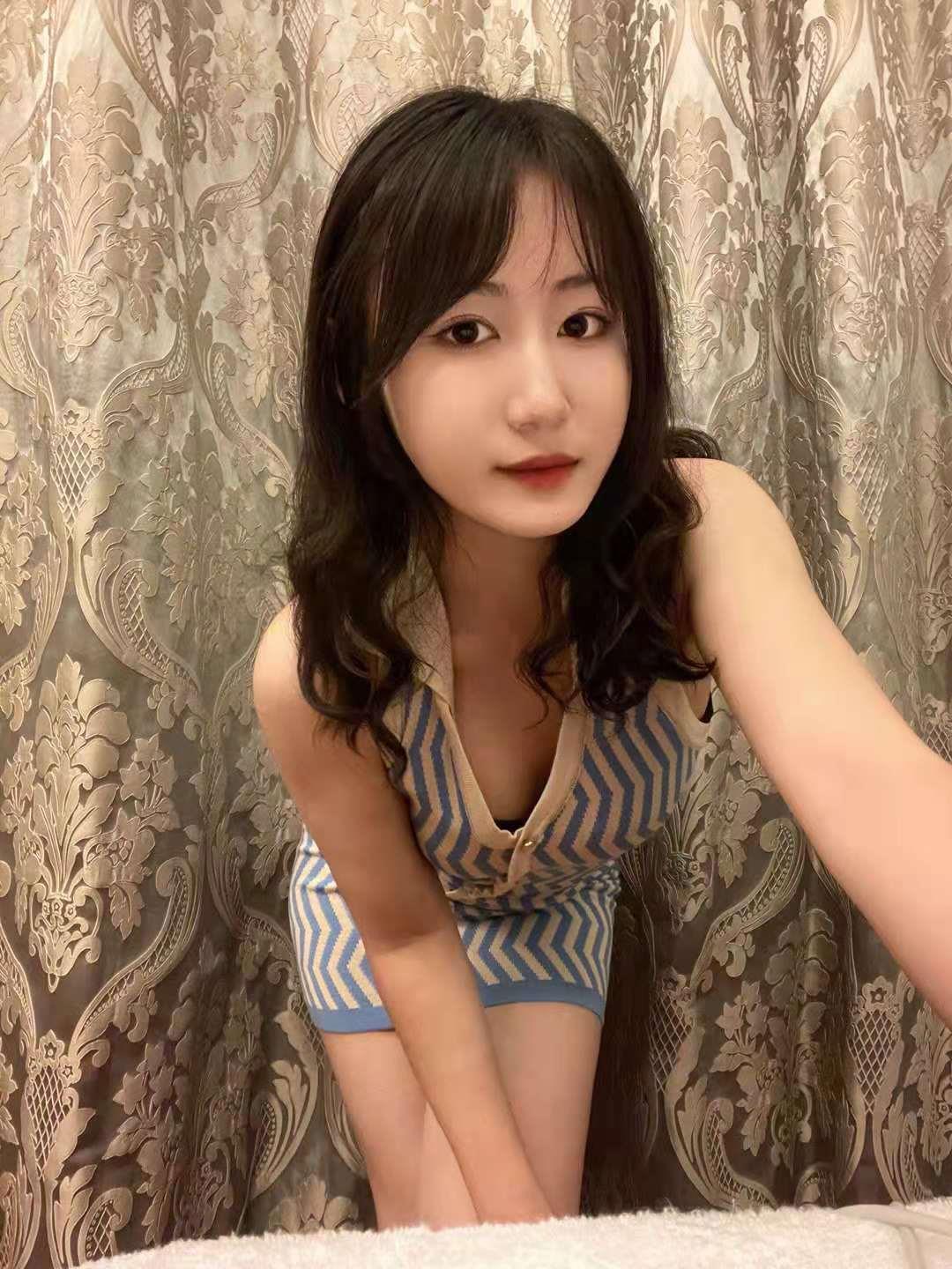 活好能夹会吸的邻家妹妹 第2张