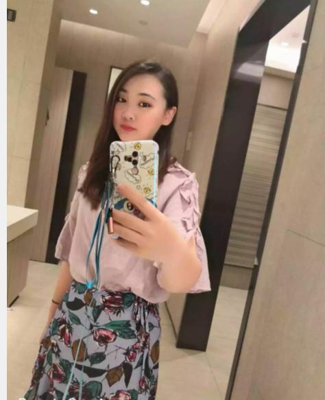 人如其名，乖巧可爱，水多逼紧 第2张