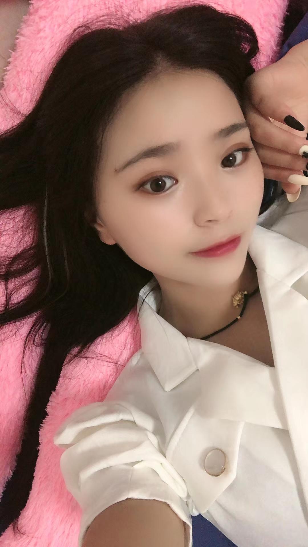 南城西平附近美女，胸大而挺，毛少 第1张