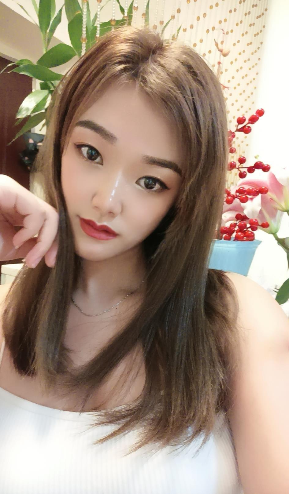 海珠丰满36D的落落 第2张