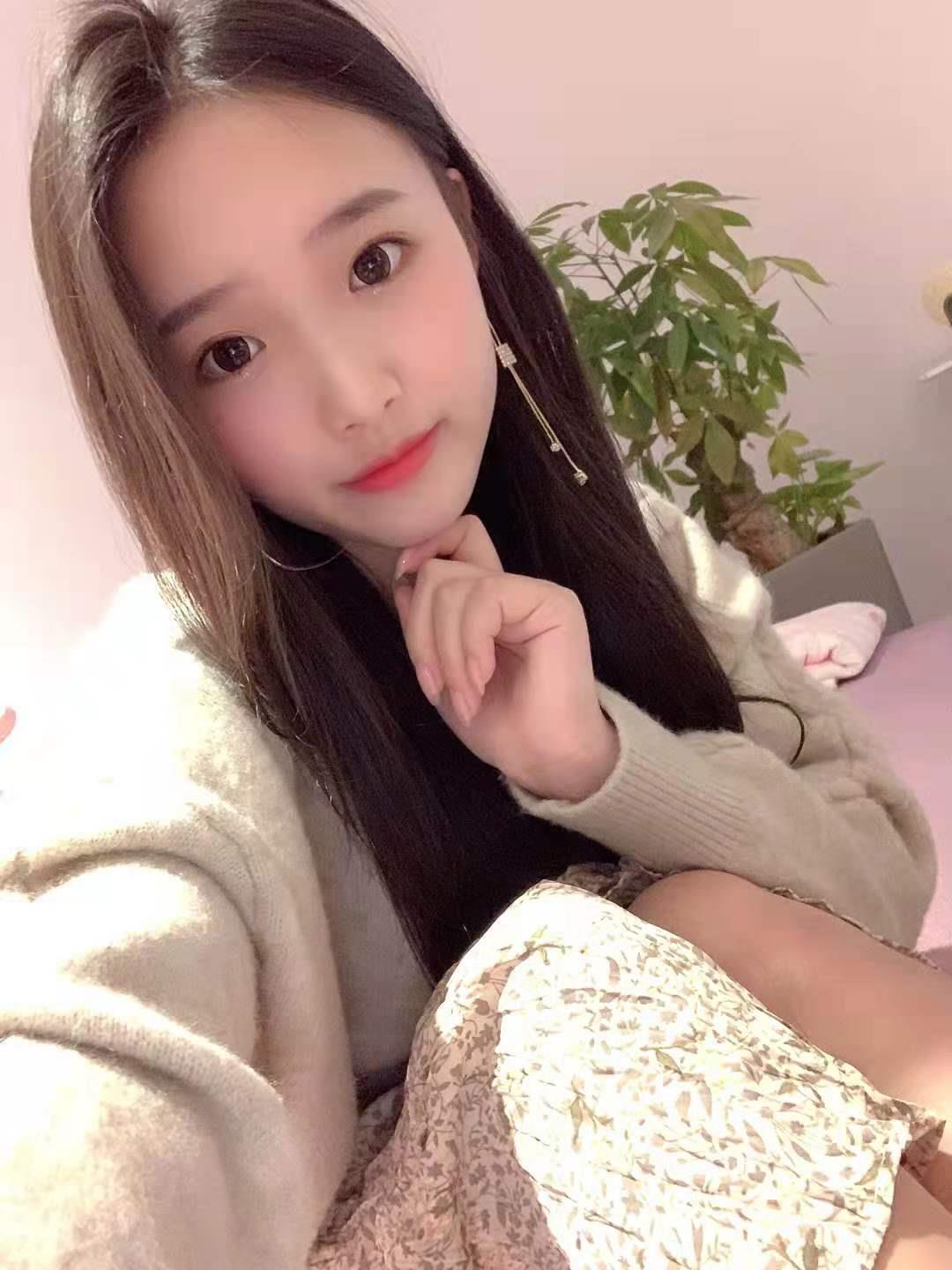 南高挑腰细胸大屁股翘，逼紧水多嫩骚年龄小 第1张