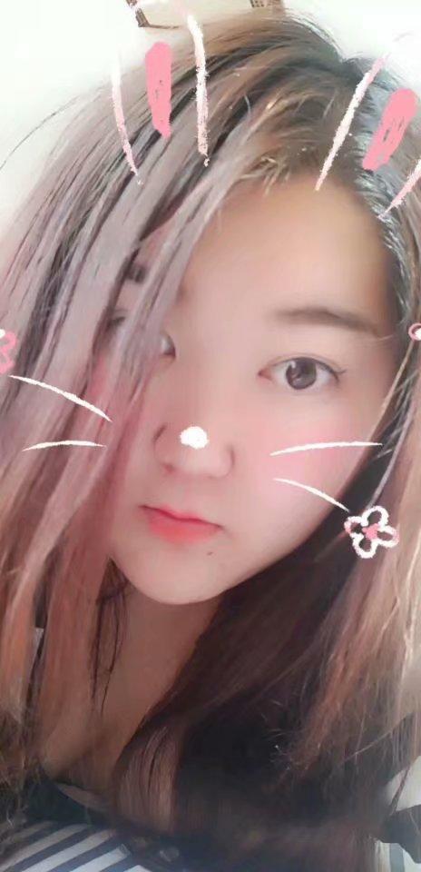 微胖的妹子，奶子大 第1张
