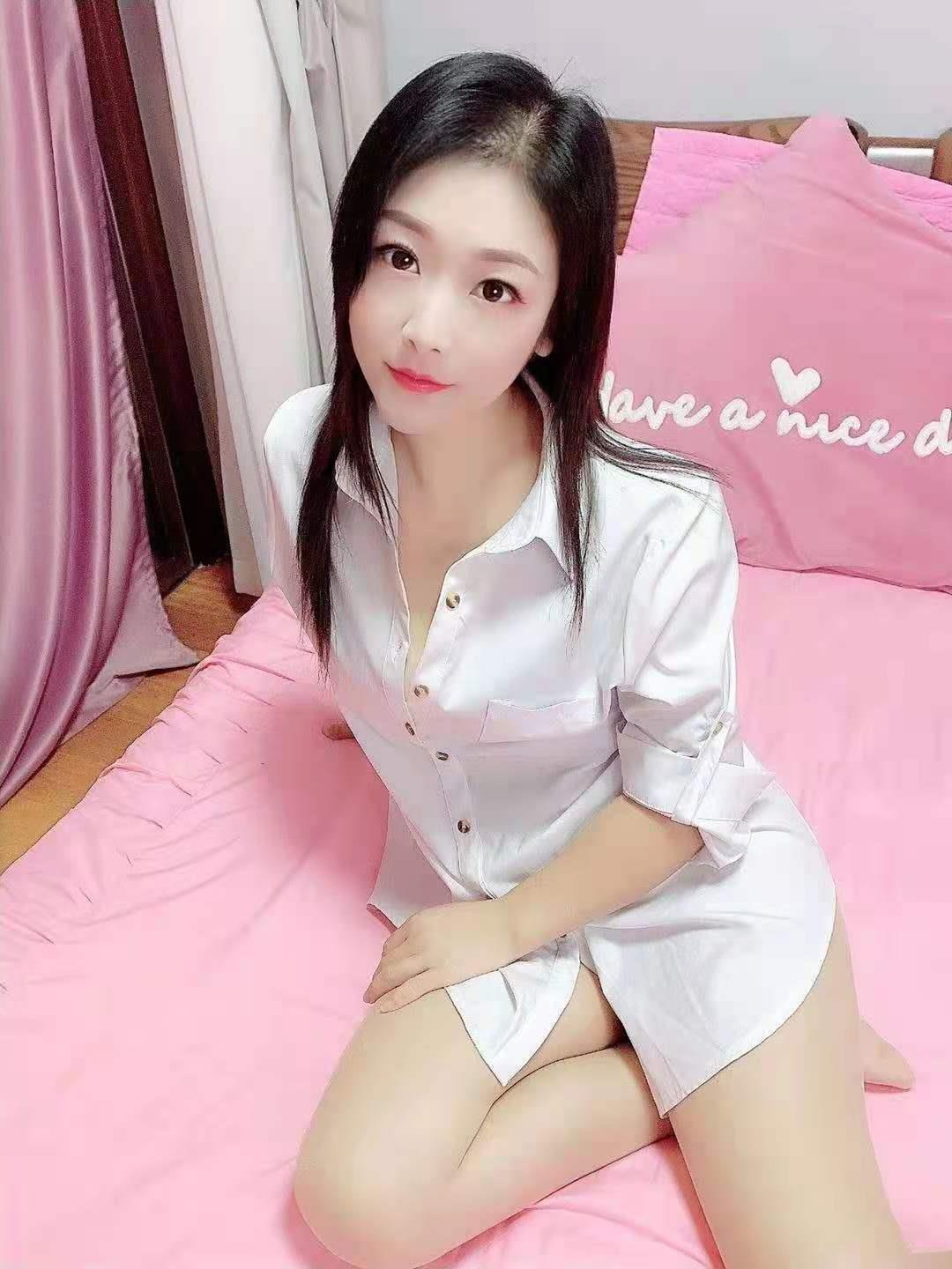 宜山路雅俗共赏的小嫩妹,这个妞很润! 第3张
