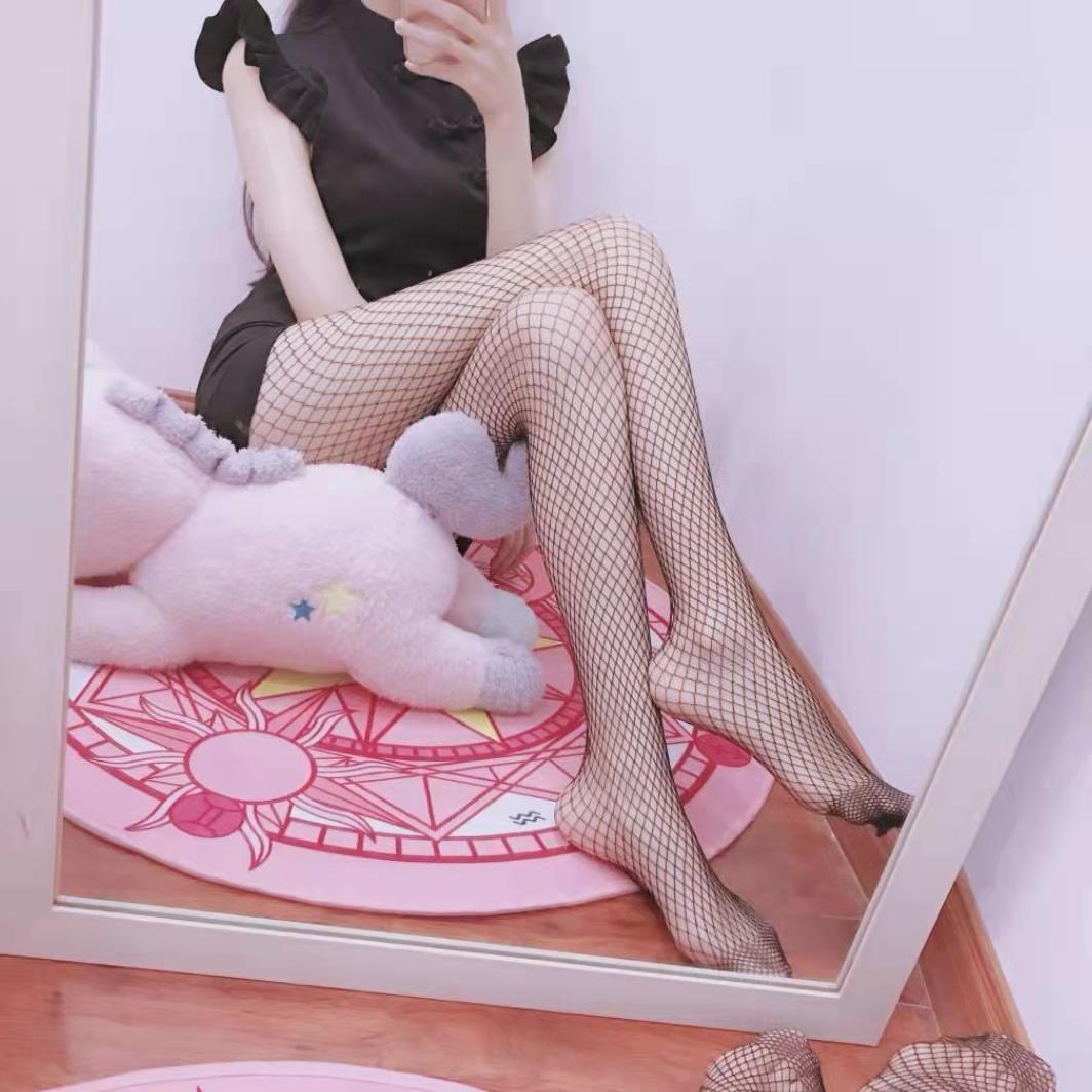 黄埔中福现代城长腿小妞，小声呻吟也挺有感觉 第2张