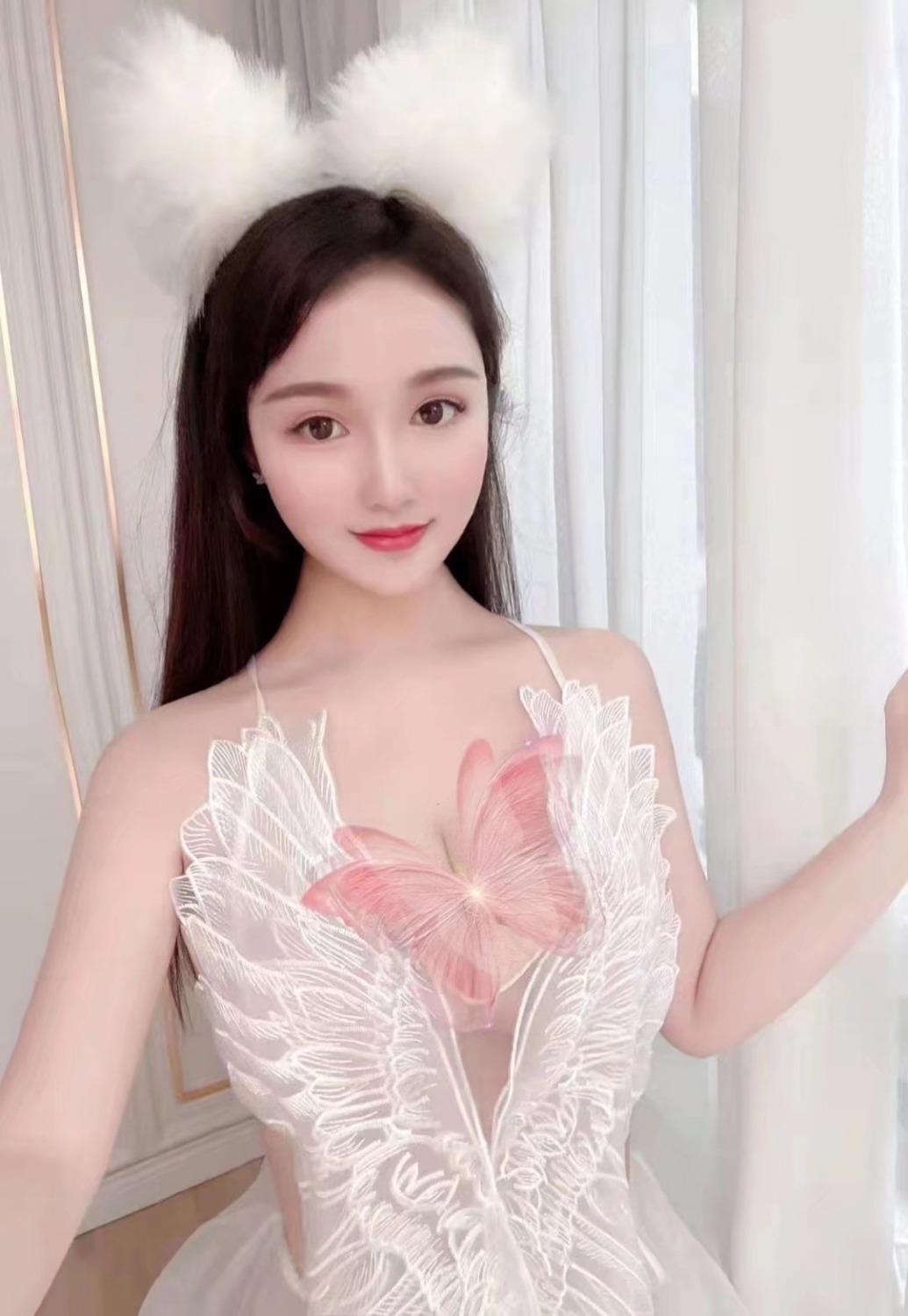舌吻妹子 第4张