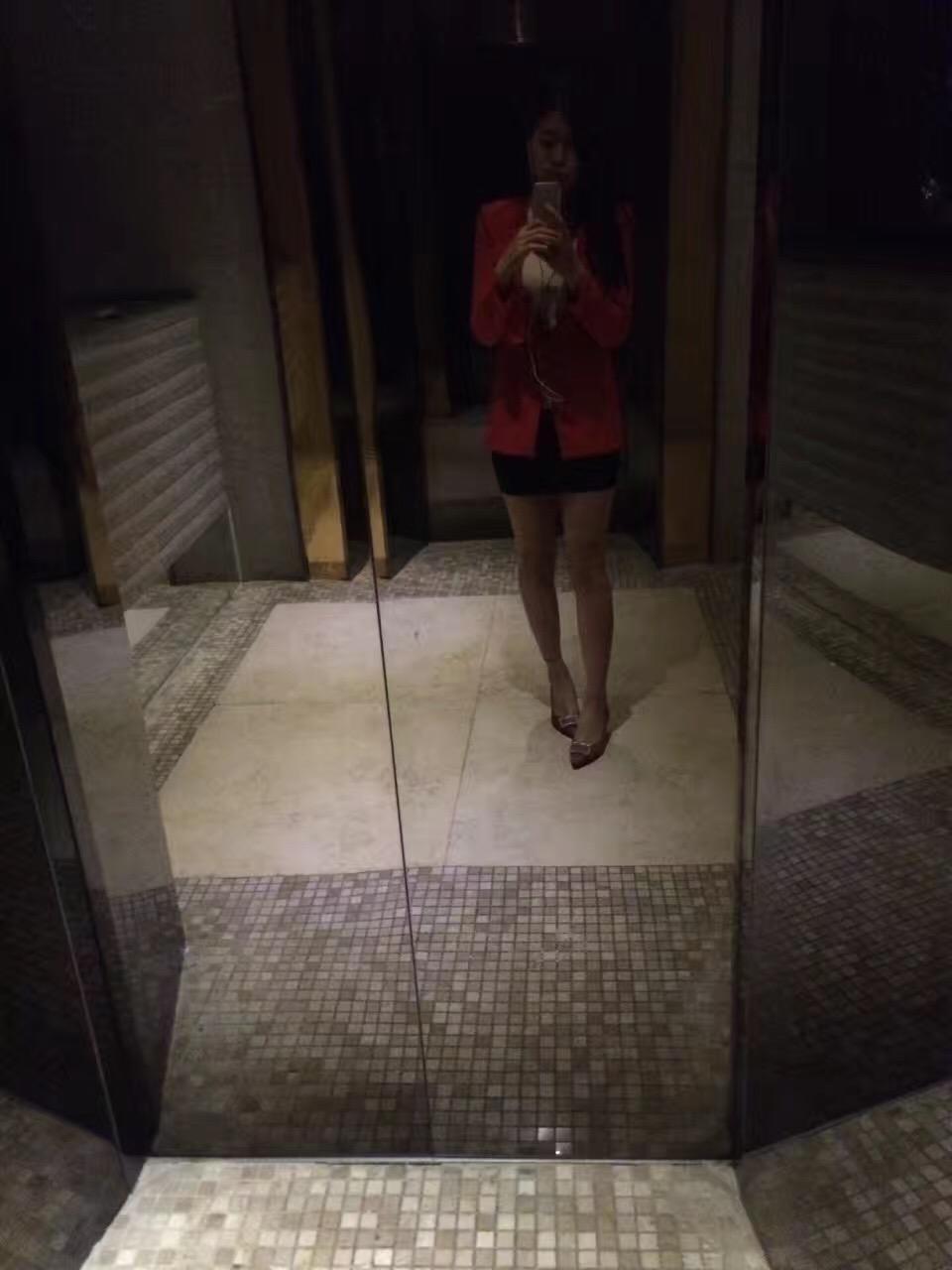 文殊院附近长腿妹子 第5张
