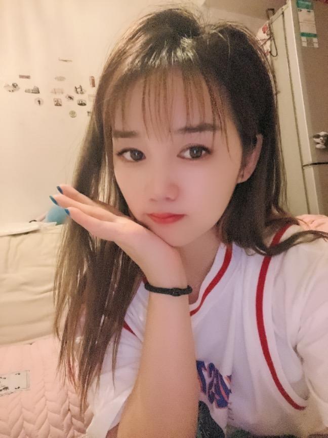 大芬地铁站附近纯欲敏感的明月妹妹 第4张