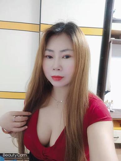 白云大道北C2出口性价比妹子 第2张