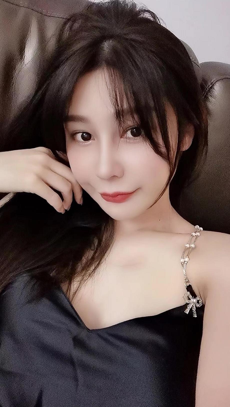 小身材火辣萍果，小清纯颜值可人 第1张