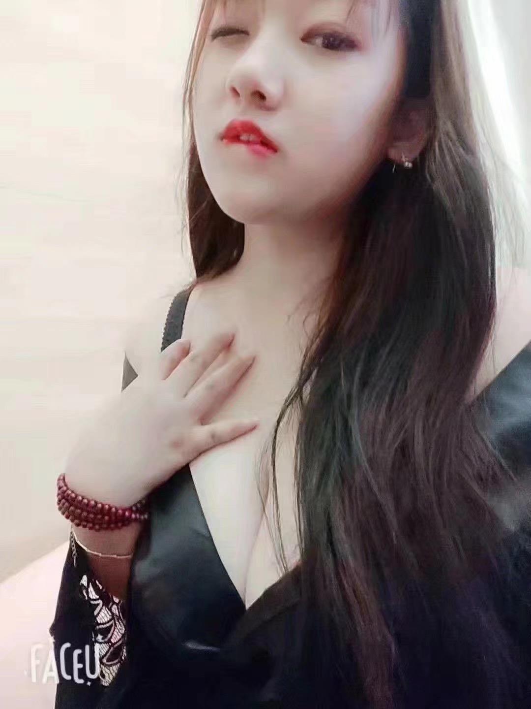 大胸 第1张