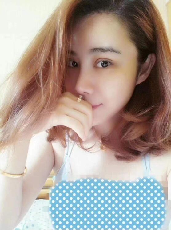 雨花亭风骚少妇 第1张