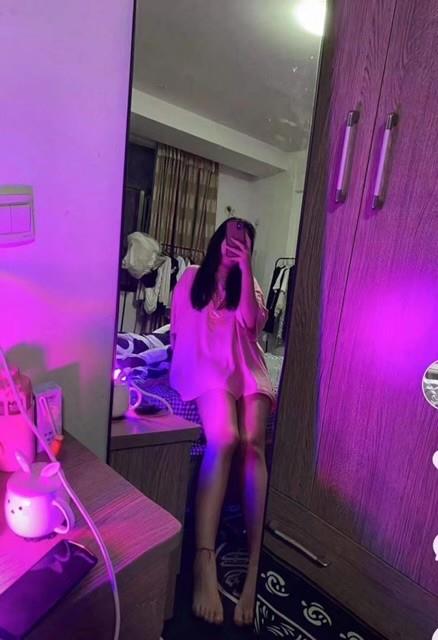长沙雨花区年纪不大的一个妹子 第1张