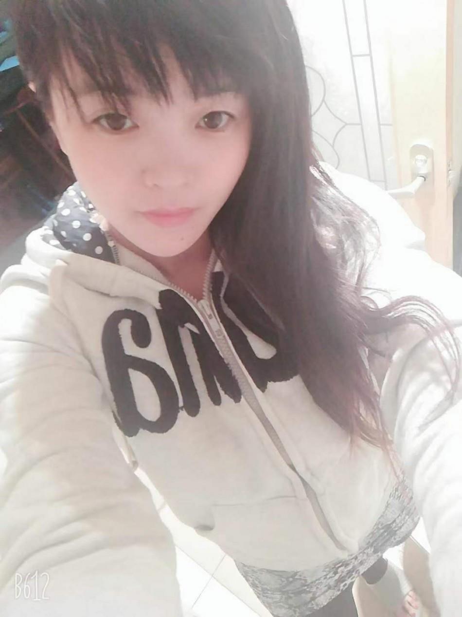 泡崖友谊广场辣妹可双飞 第1张