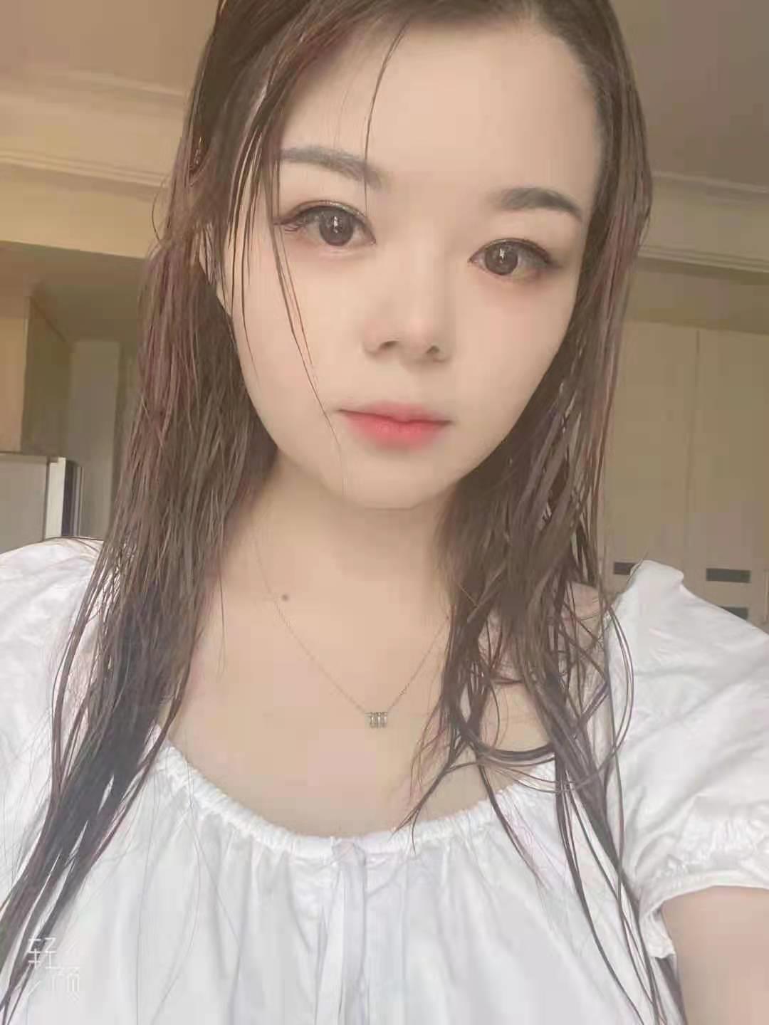 邻家女孩七月,良家味清新,真实自然的灵与肉结合 第2张
