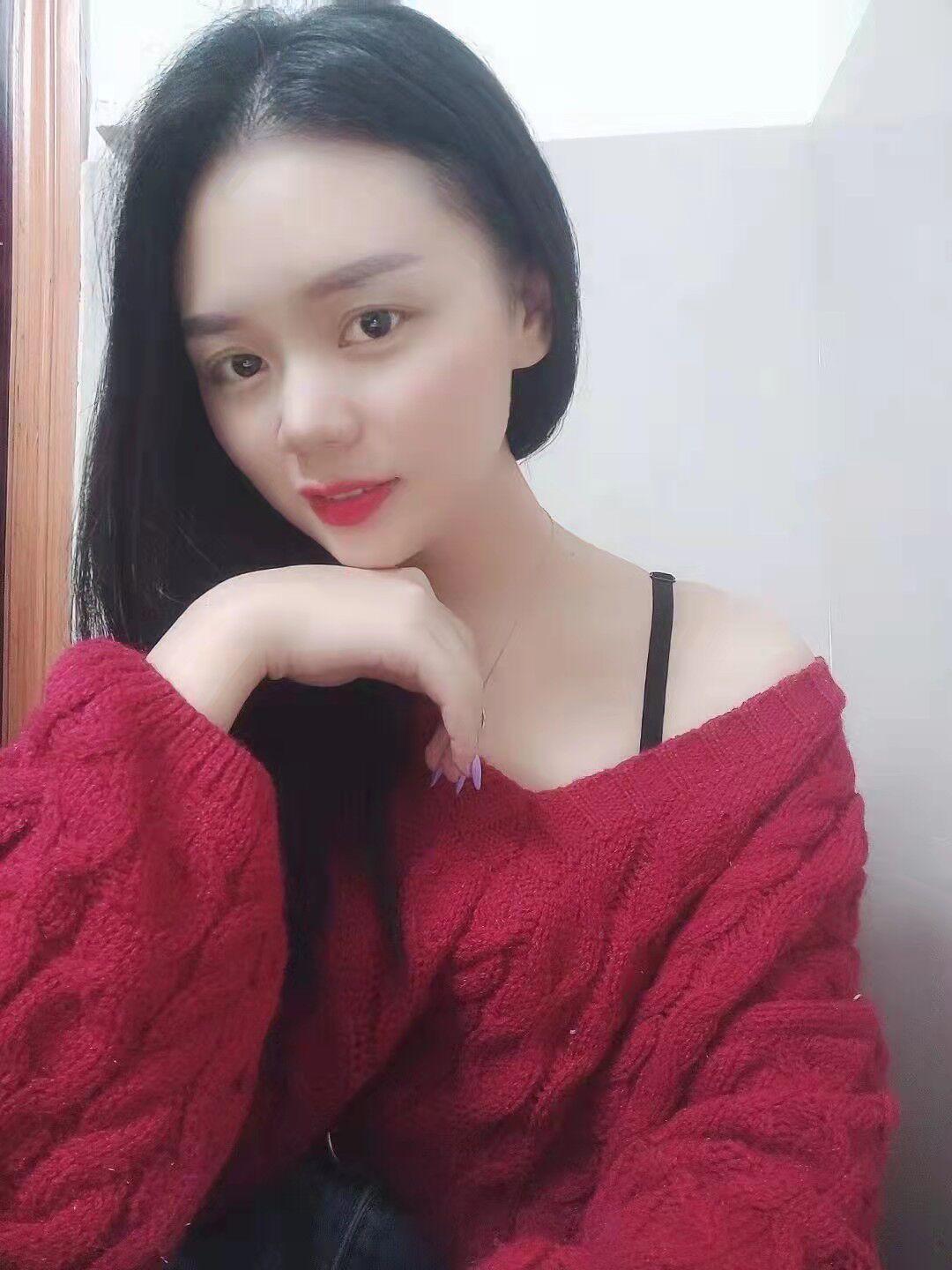 大奶长腿小妹,可爱温柔啥都听你的 第1张