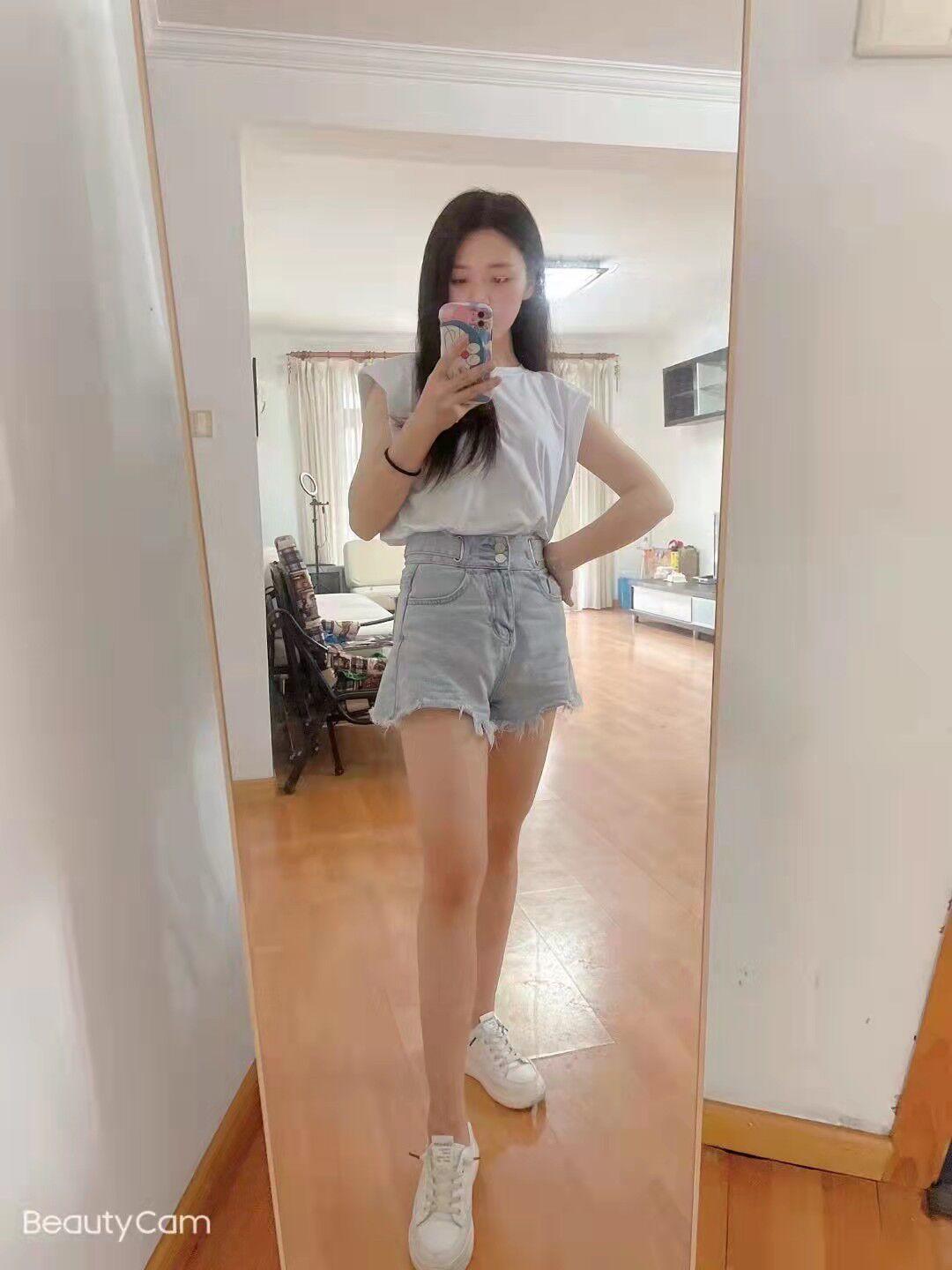 大奶长腿小妹,可爱温柔啥都听你的 第2张