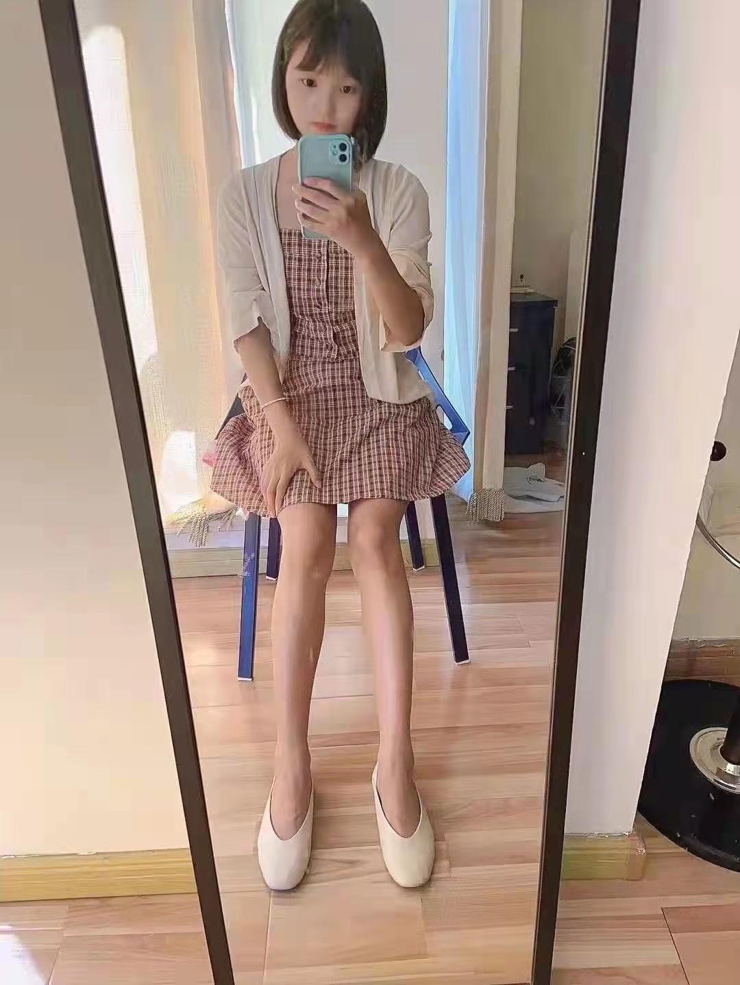 00后纯兼职小美女乖巧可爱 第1张