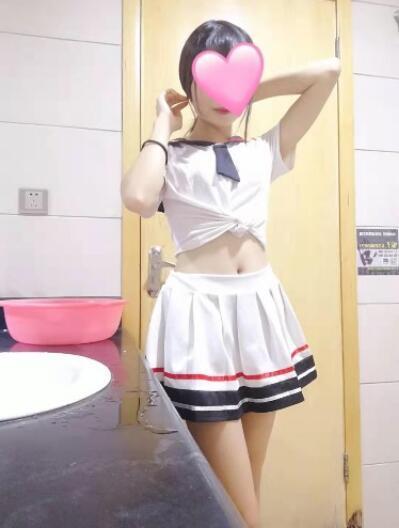 好清纯的小妹妹 第1张