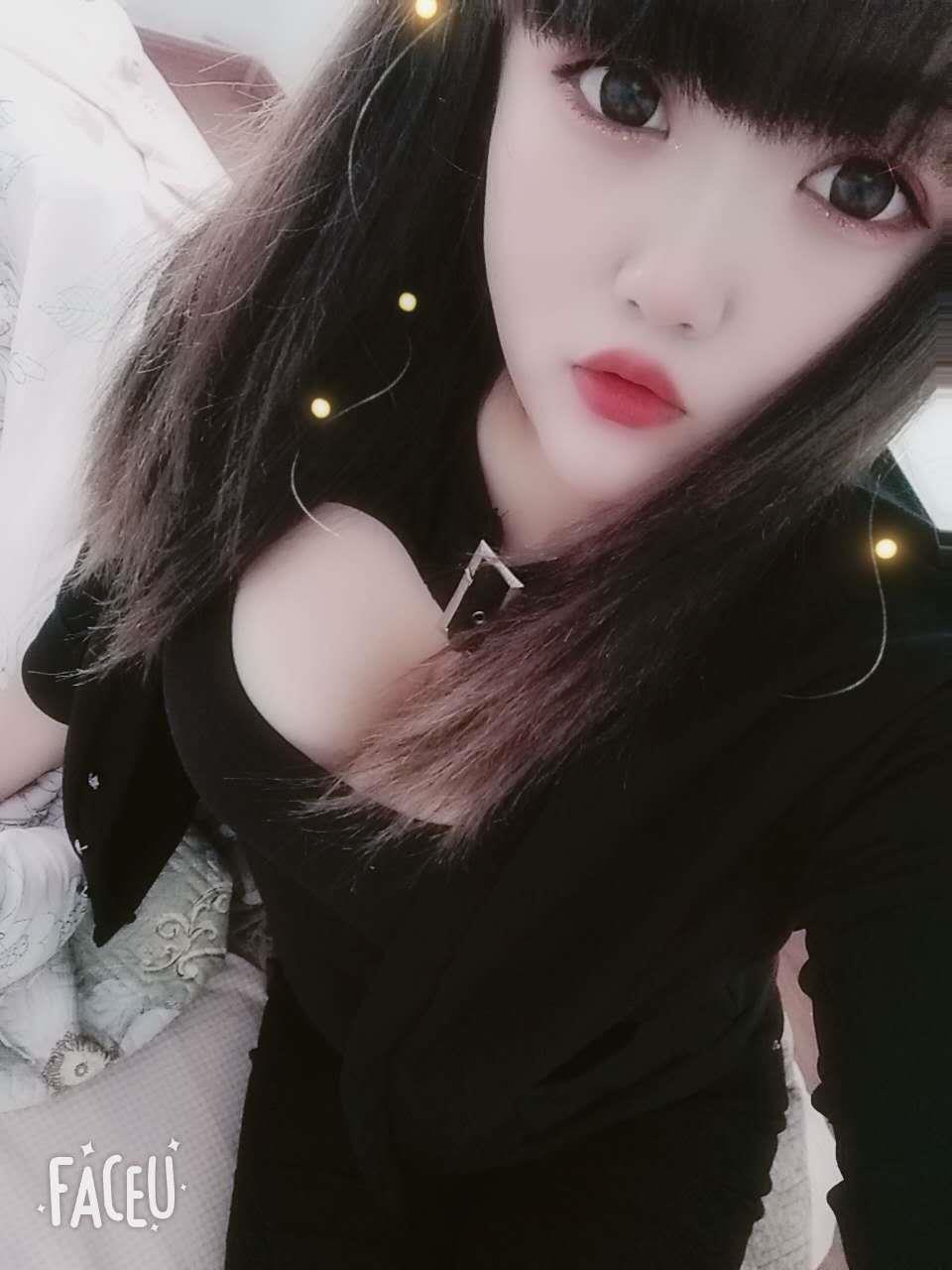 河西，大胸妹子 第1张