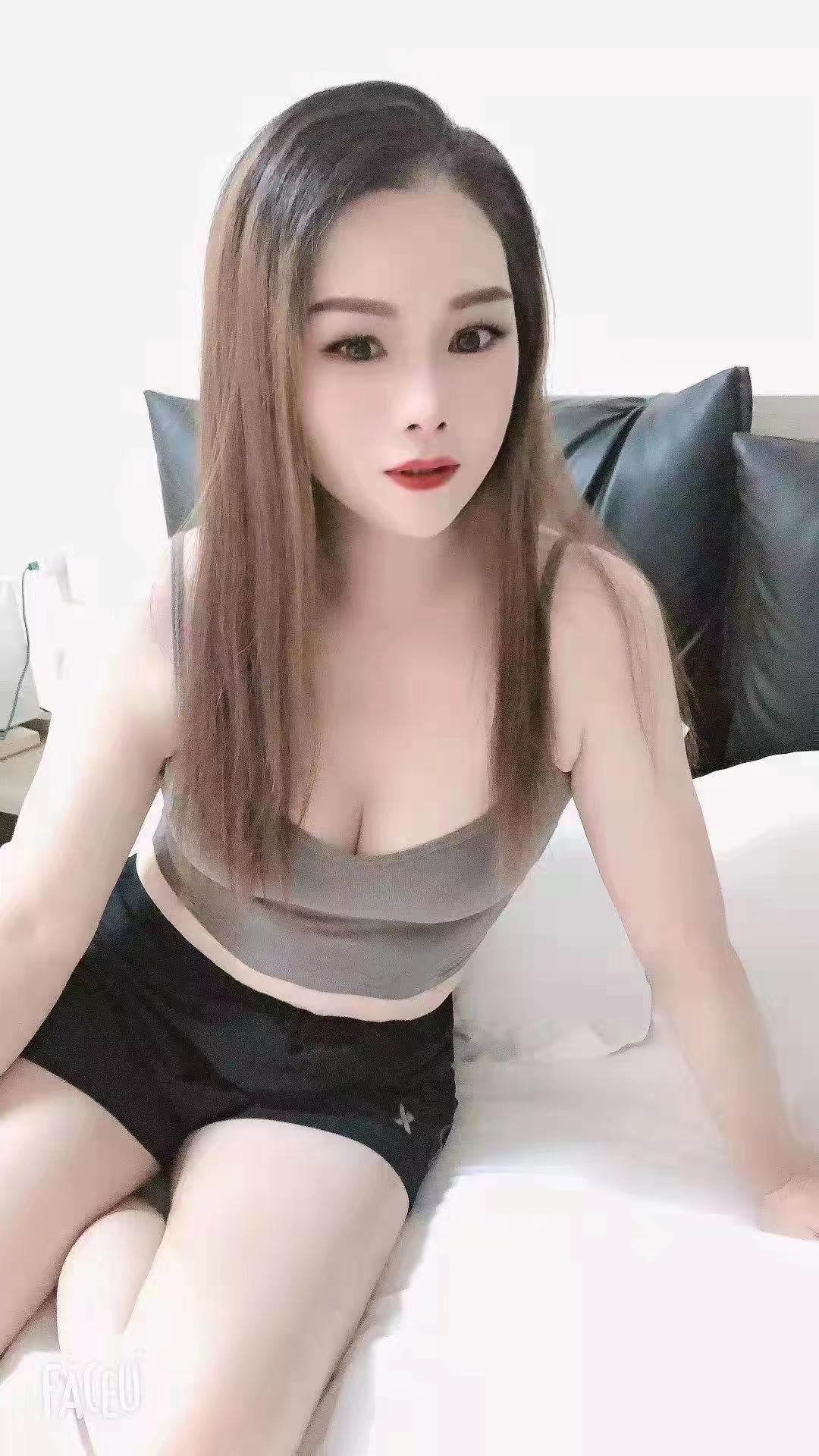南方医科大学旁体验大奶子 第1张
