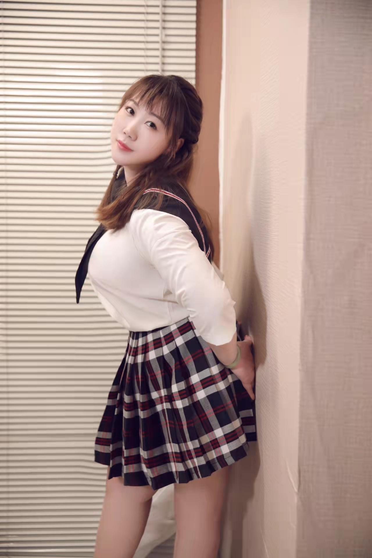 普陀肥臀胖妹玲玲服务一流 第2张