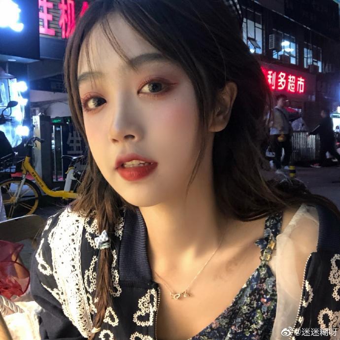 西门健谈温柔皮肤细滑的Q弹B奶嫩妹[联系方式已经失效】 第2张