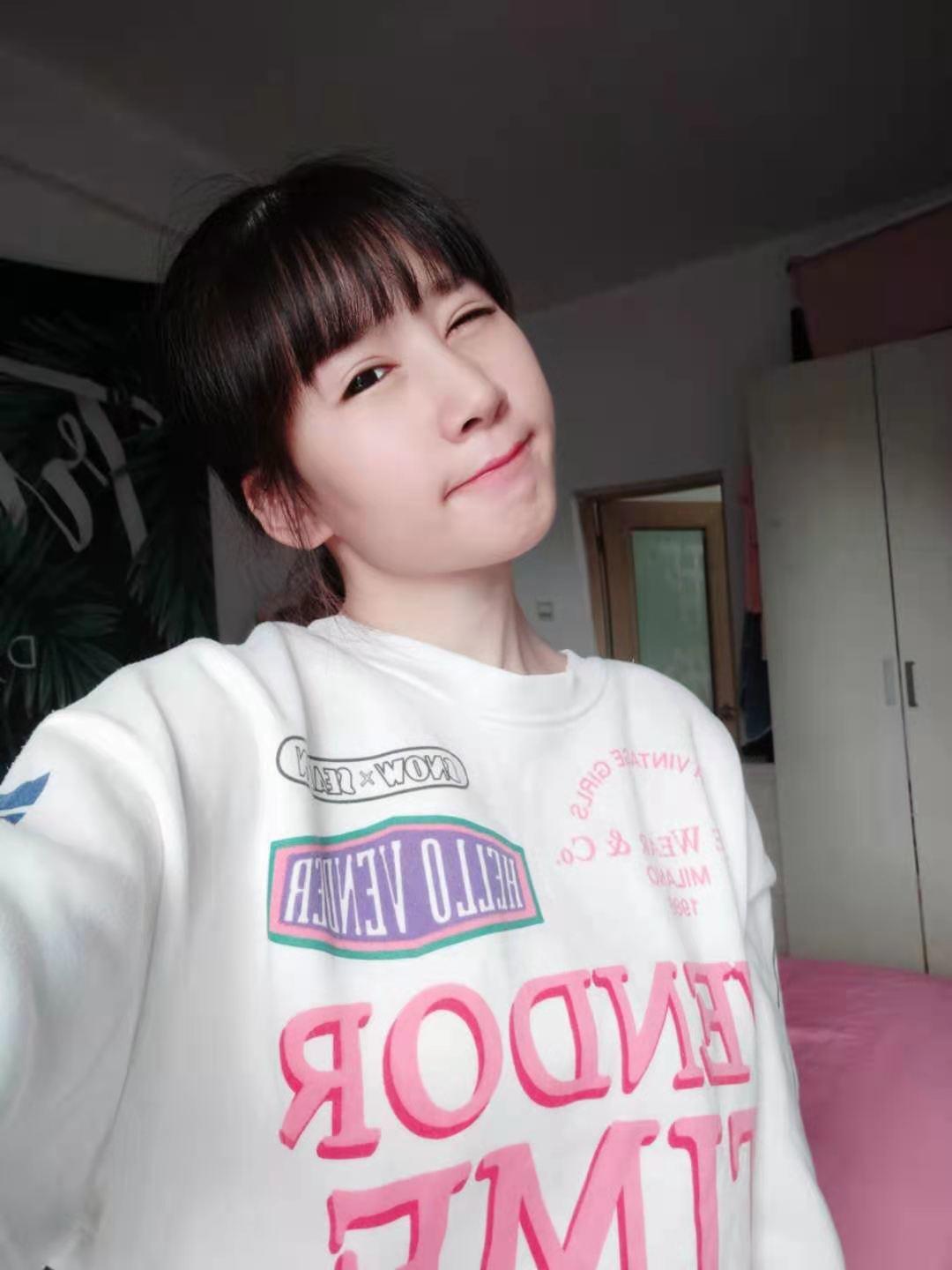 小邻家妹妹，推荐坐莲这个姿势会舒服些 第2张