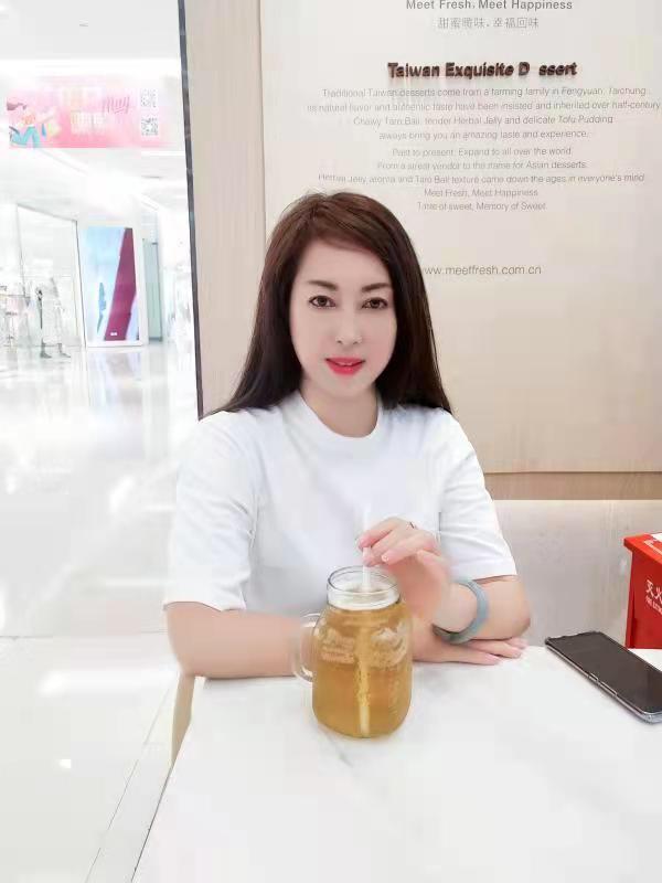 良家轻熟女，如狼似虎，玩得开有些饥渴 第2张