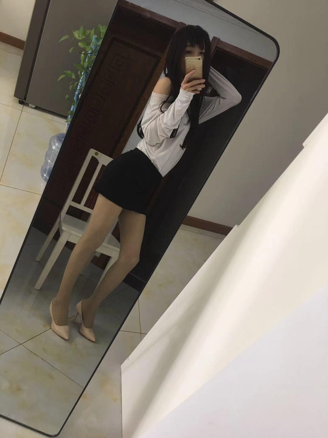 看好是青岛美妖,化妆很美,挺骚! 第1张