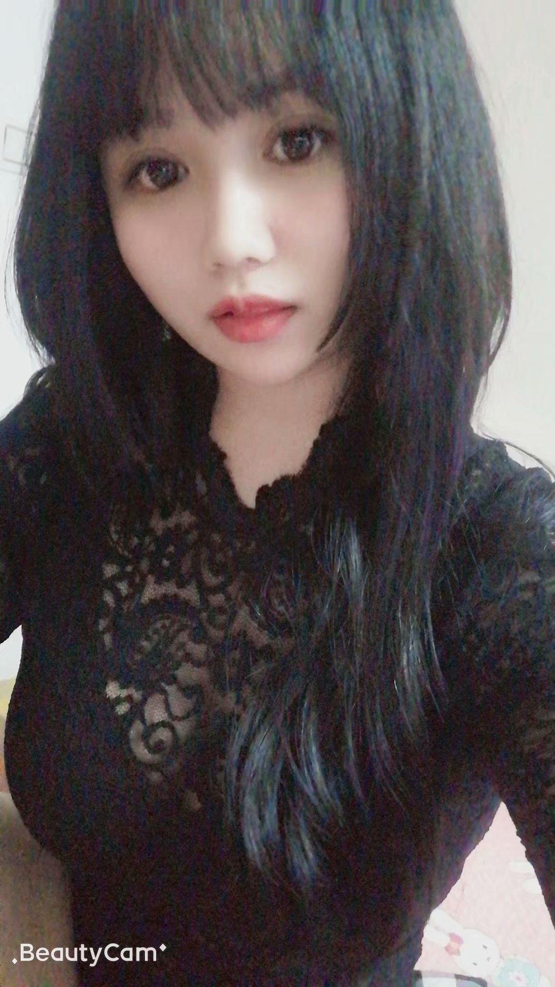 400的童颜巨乳妹妹 第1张
