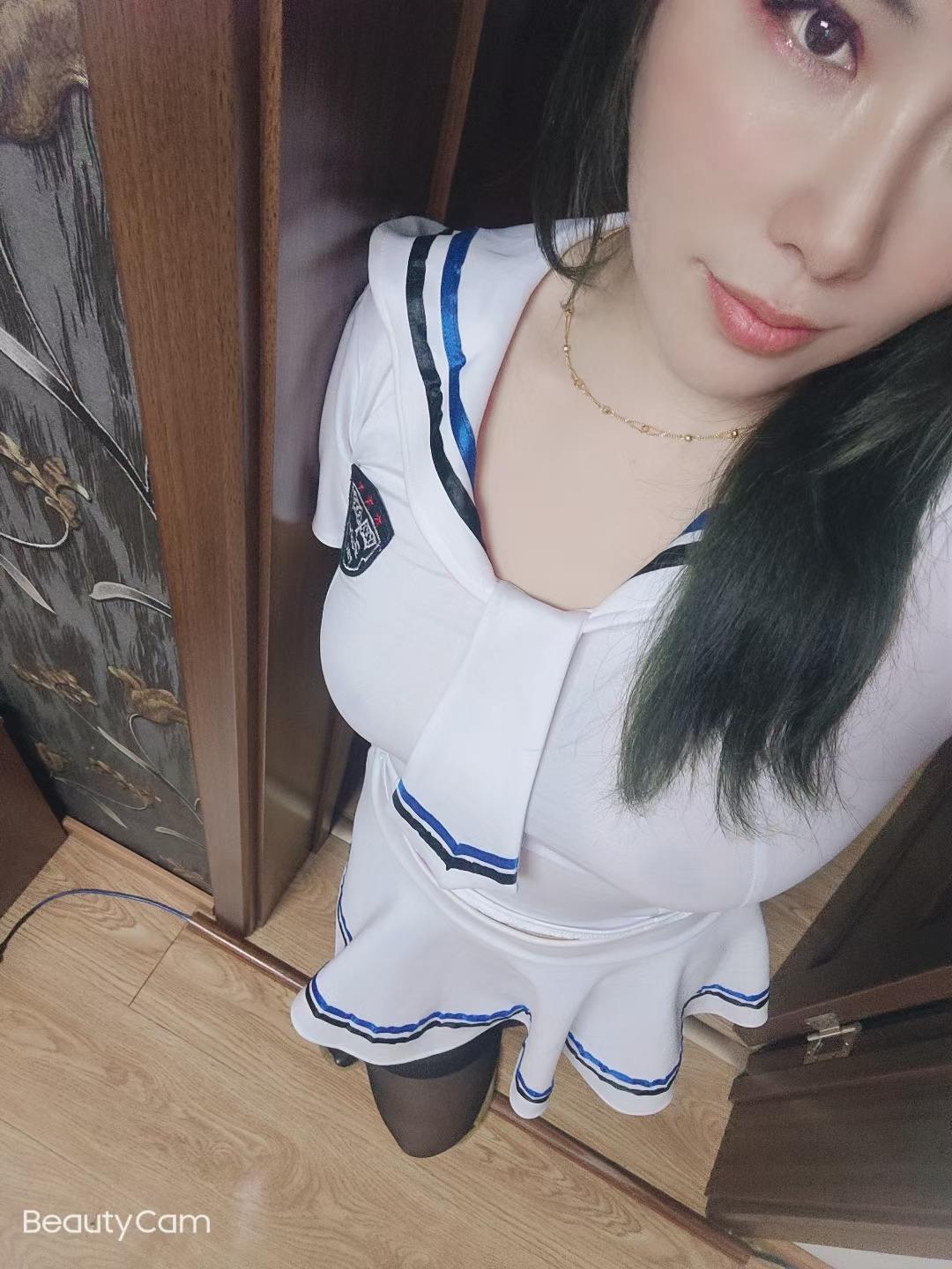 体验论坛里的梅子丰乳熟女 第1张