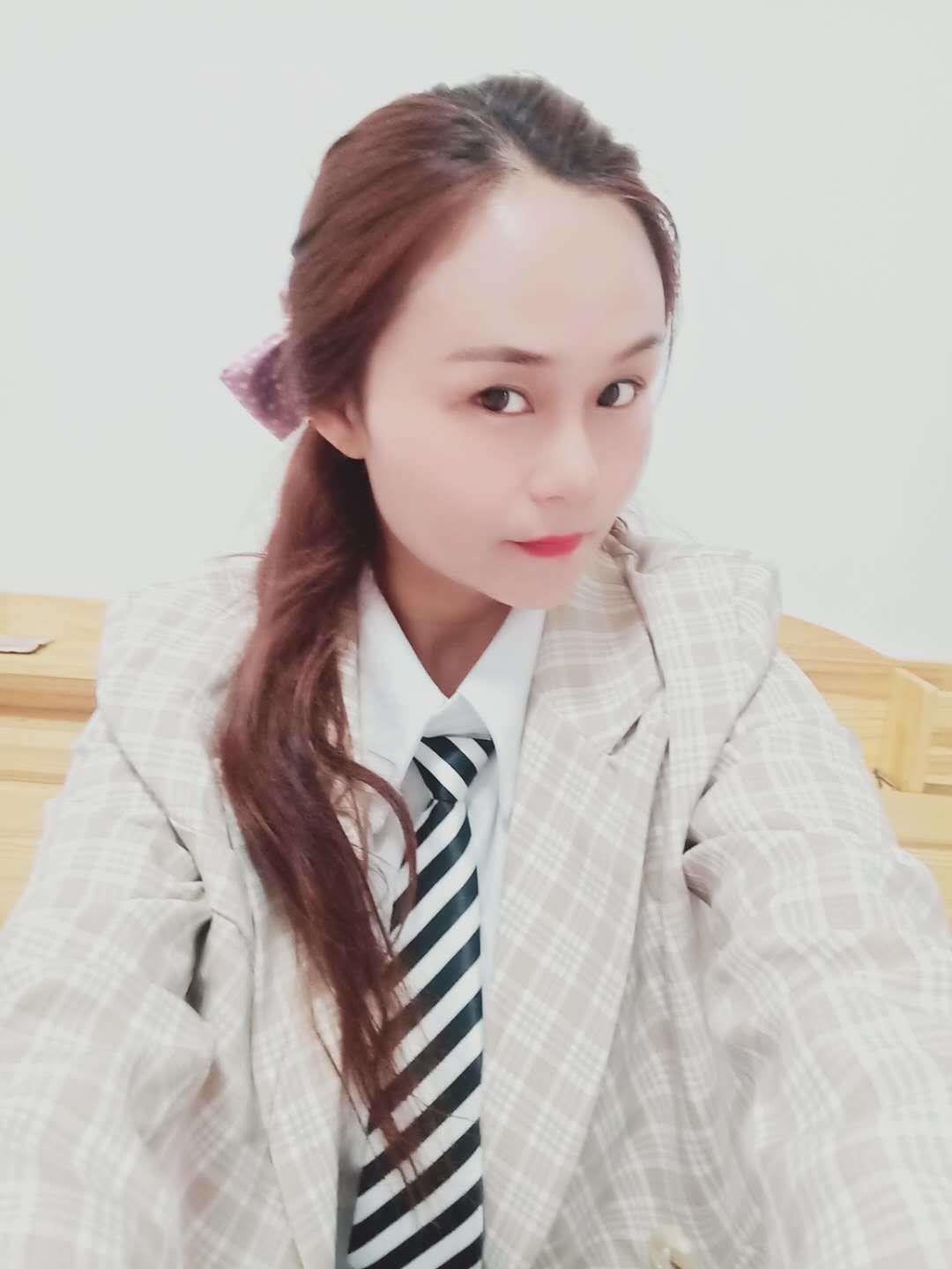 发一个港区低价的妹子 第1张
