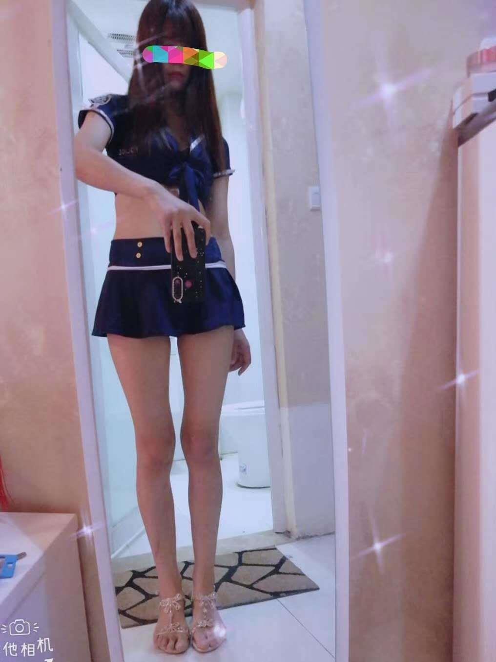 南阳一小美女，长相好，身材棒 第1张