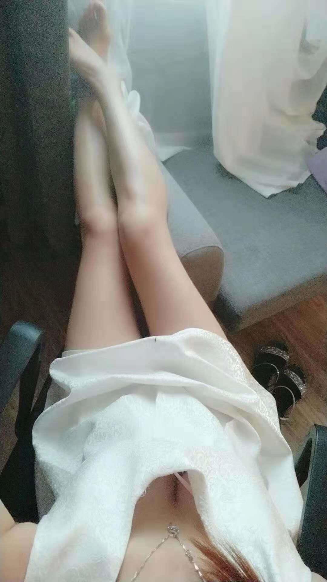 南阳一小美女，长相好，身材棒 第5张