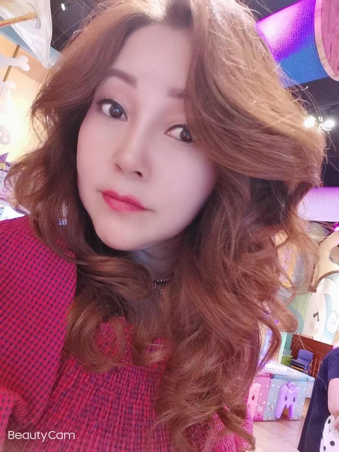 北郊气质出众的漂亮温柔少妇 第1张