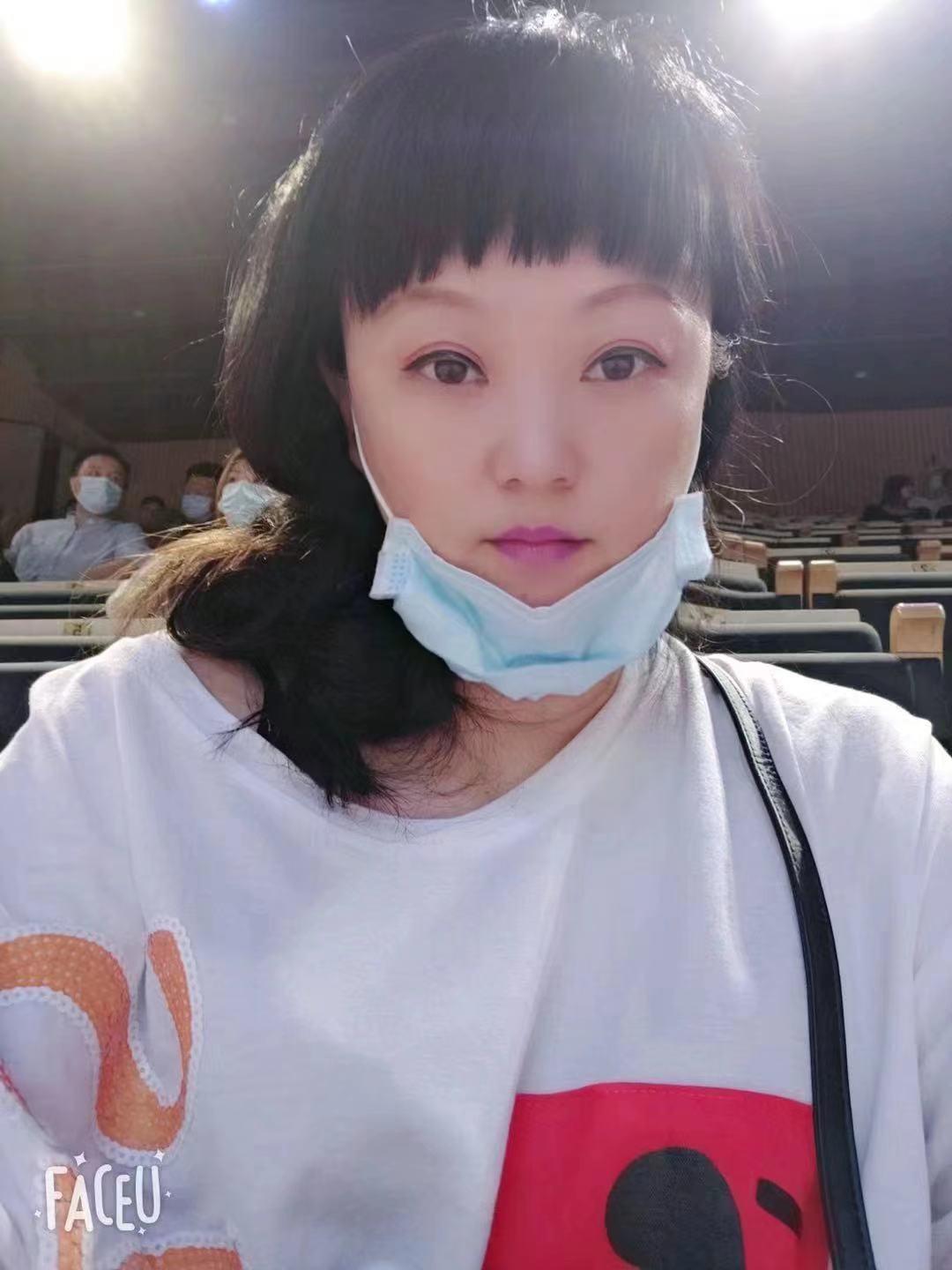 李家村万达广场附近的MM老师 第1张