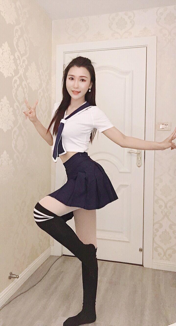 跟风约会小薇娅,肤白肉嫩会撒娇 第3张