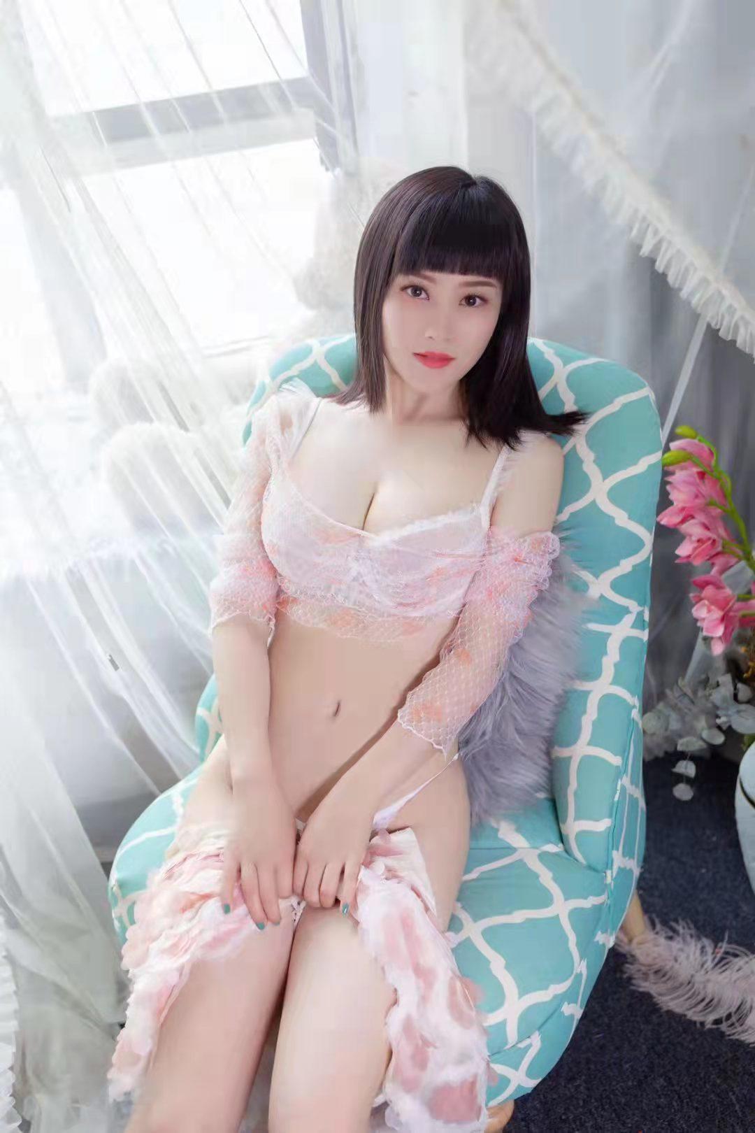 性感妖娆的莎莎,服务至上! 第1张