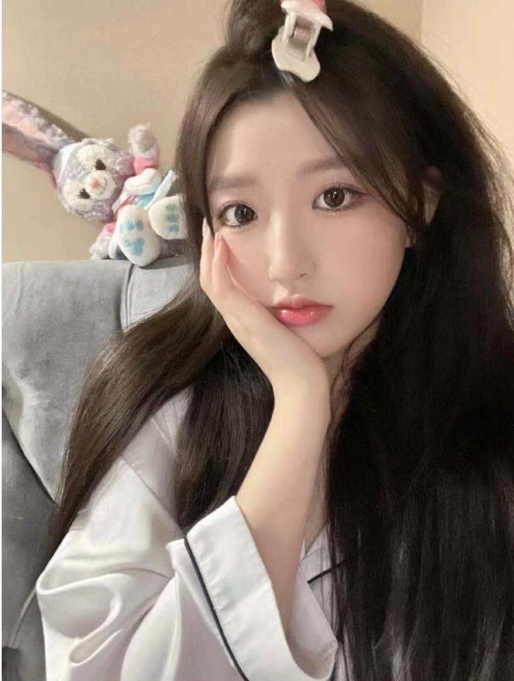 超级会服务的小妹 第1张
