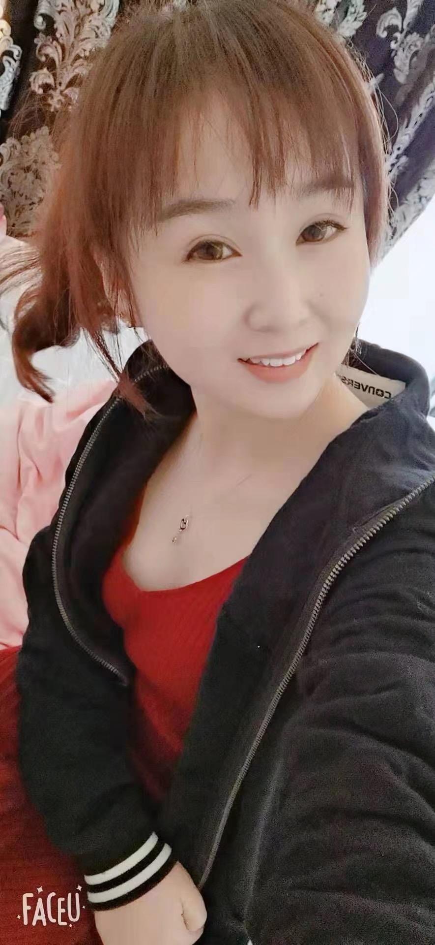 体验黄埔美女七七 第1张
