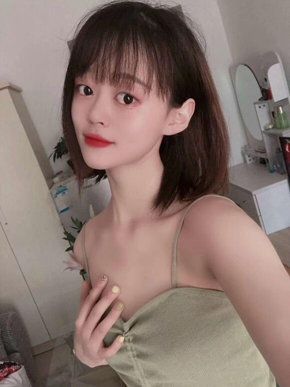 年龄20多一点罩杯很丰满邻家女孩的声音长相娇小 第2张