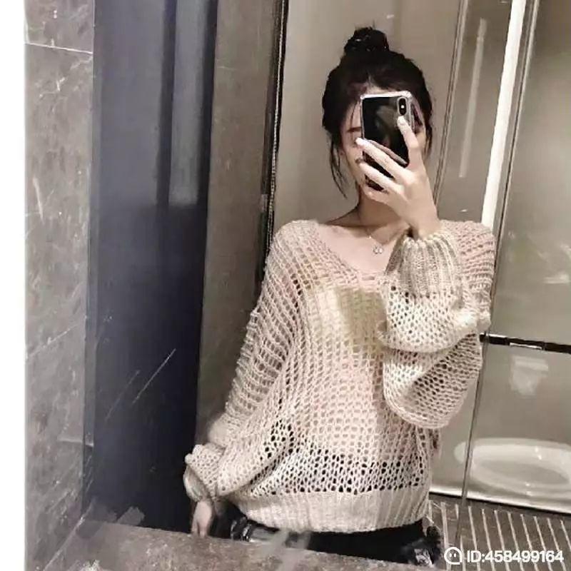 身材炸裂，跪舔技术一流，颜值系闷骚女 第2张