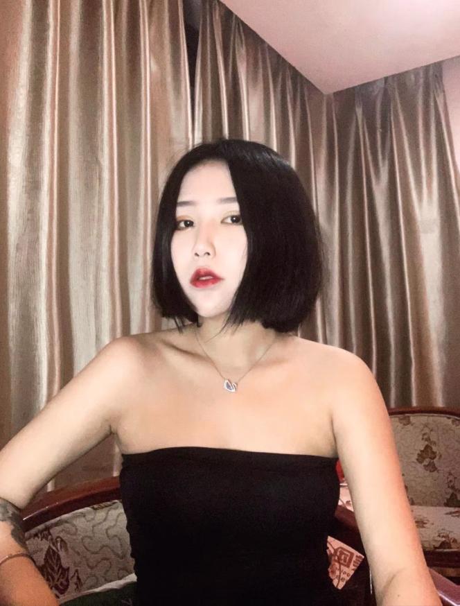园区清纯带货主播本人验证 第1张