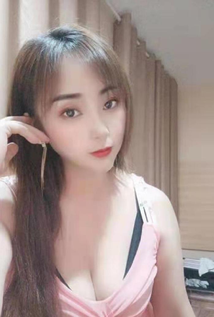 天河御姐36D蓉蓉 第2张