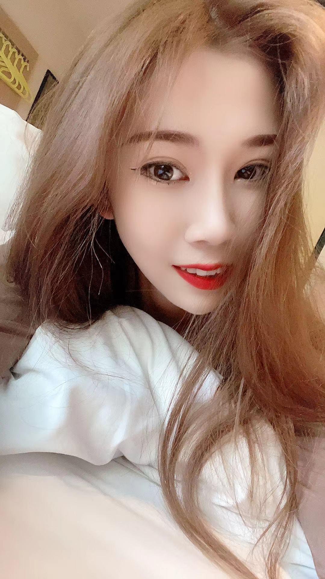 天河00后清纯贝贝 第4张